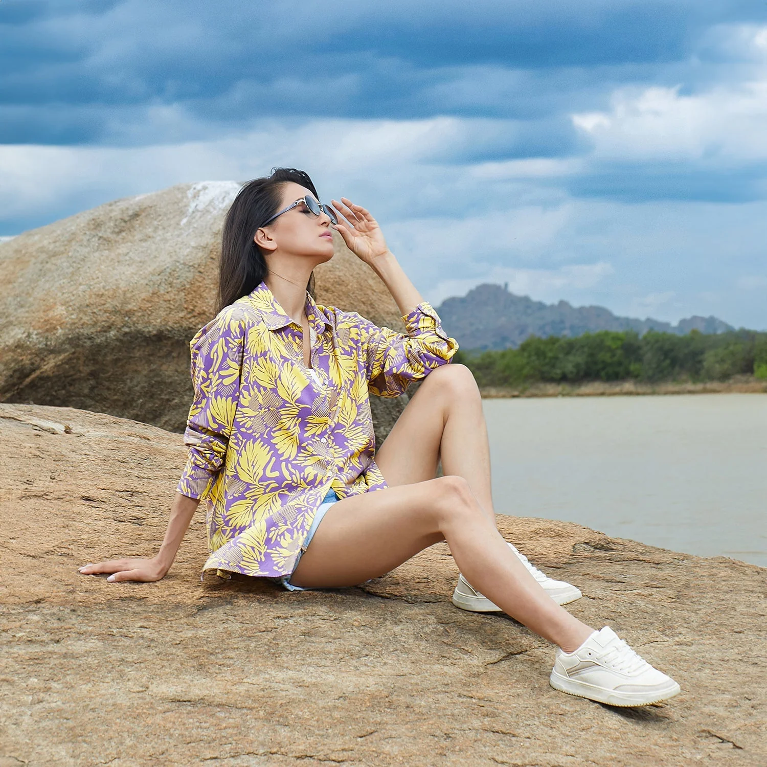 Contrast Foliage Shirt - Image 6